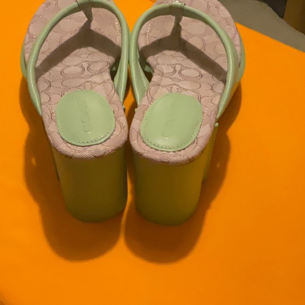 Coach Pistachio (Green) Platform Wedge Flip Flops Size 9, NWT - Picture 9 of 16